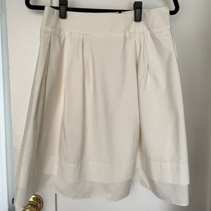White sturdy TSE skirt